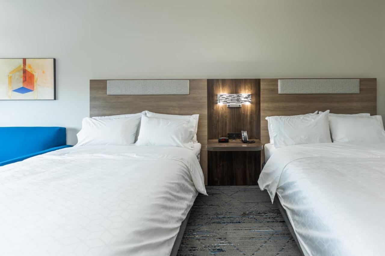 Holiday Inn Express & Suites Charlottesville By Ihg Luaran gambar
