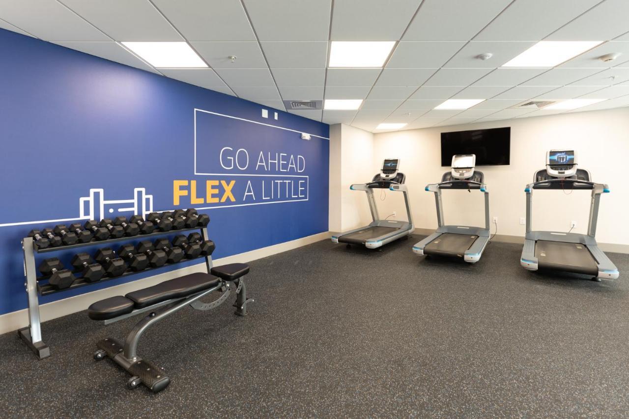 Holiday Inn Express & Suites Charlottesville By Ihg Luaran gambar