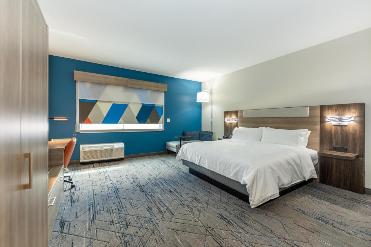 Holiday Inn Express & Suites Charlottesville By Ihg Luaran gambar
