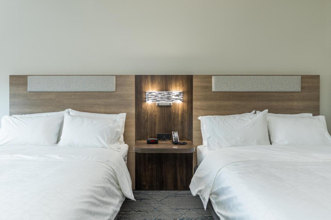 Holiday Inn Express & Suites Charlottesville By Ihg Luaran gambar