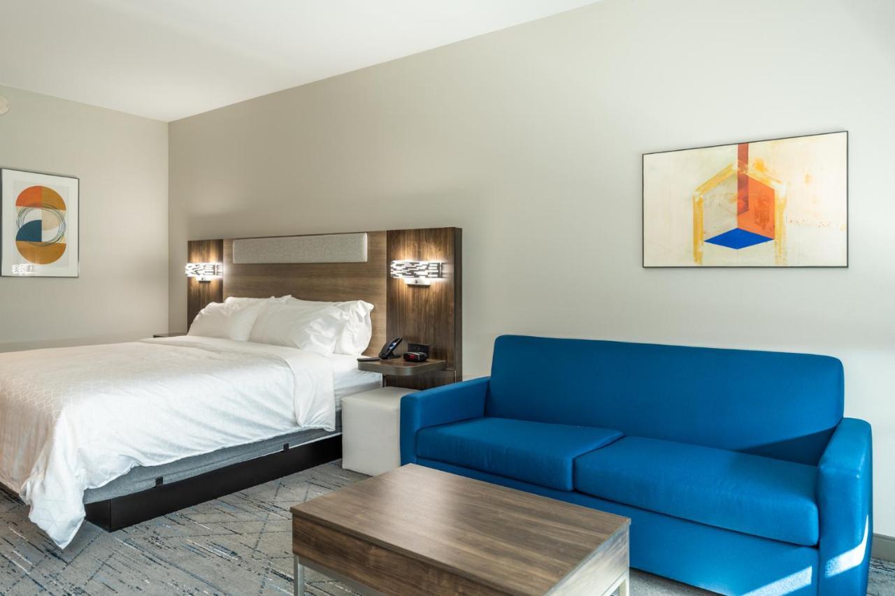 Holiday Inn Express & Suites Charlottesville By Ihg Luaran gambar
