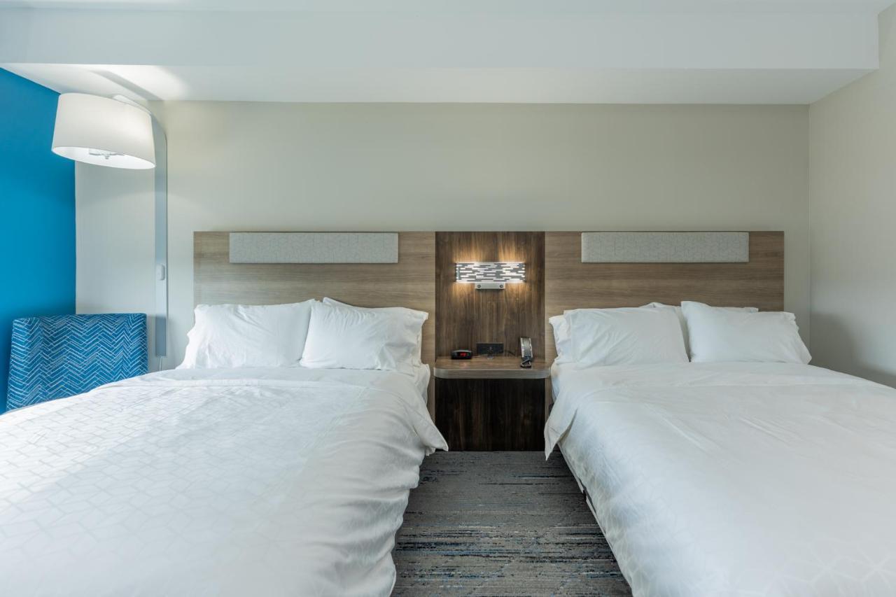 Holiday Inn Express & Suites Charlottesville By Ihg Luaran gambar