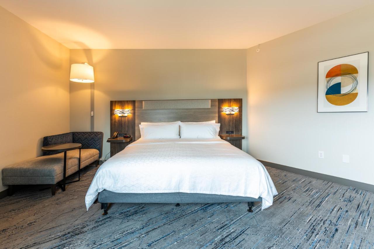 Holiday Inn Express & Suites Charlottesville By Ihg Luaran gambar